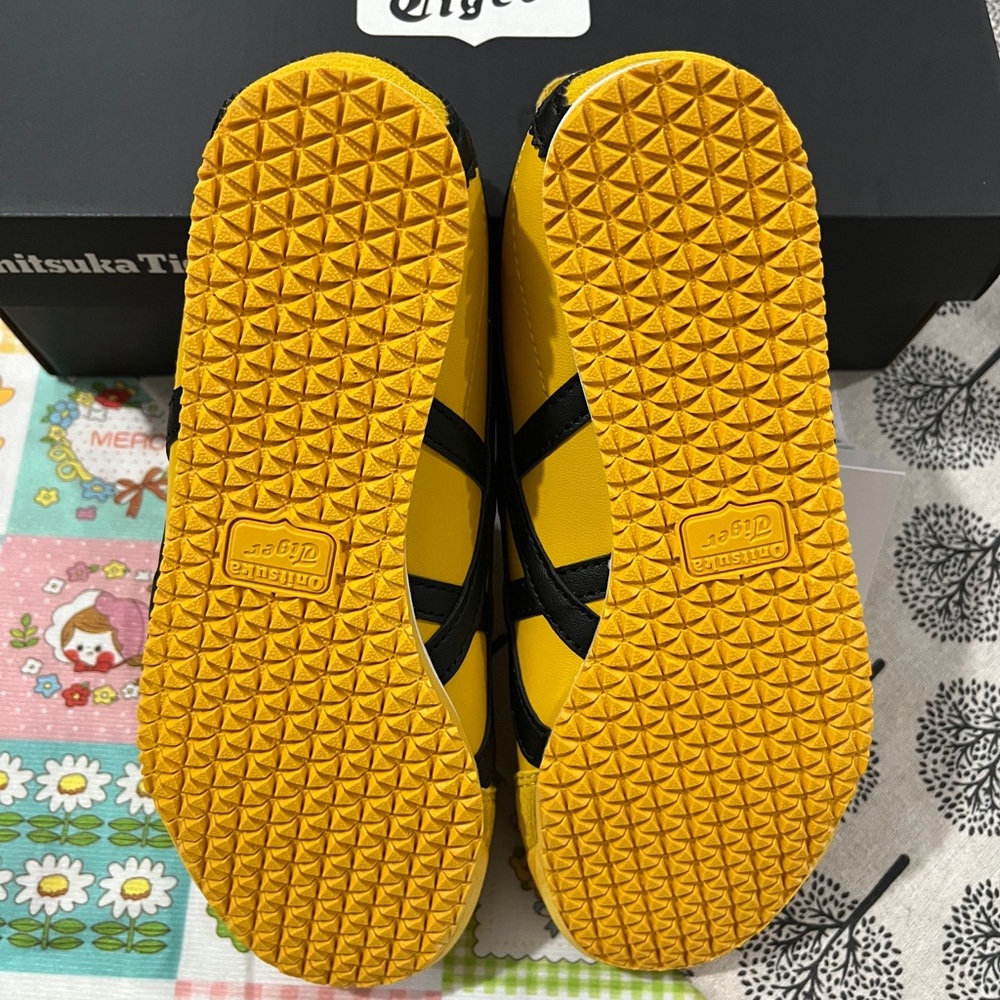 Onitsuka Tiger Yellow and Black Women's Sneakers - Picture 8 of 8